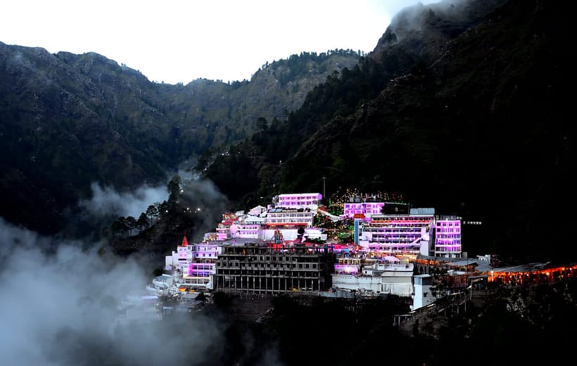 Vaishno Devi Darshan with Deluxe 3-Star Hotels